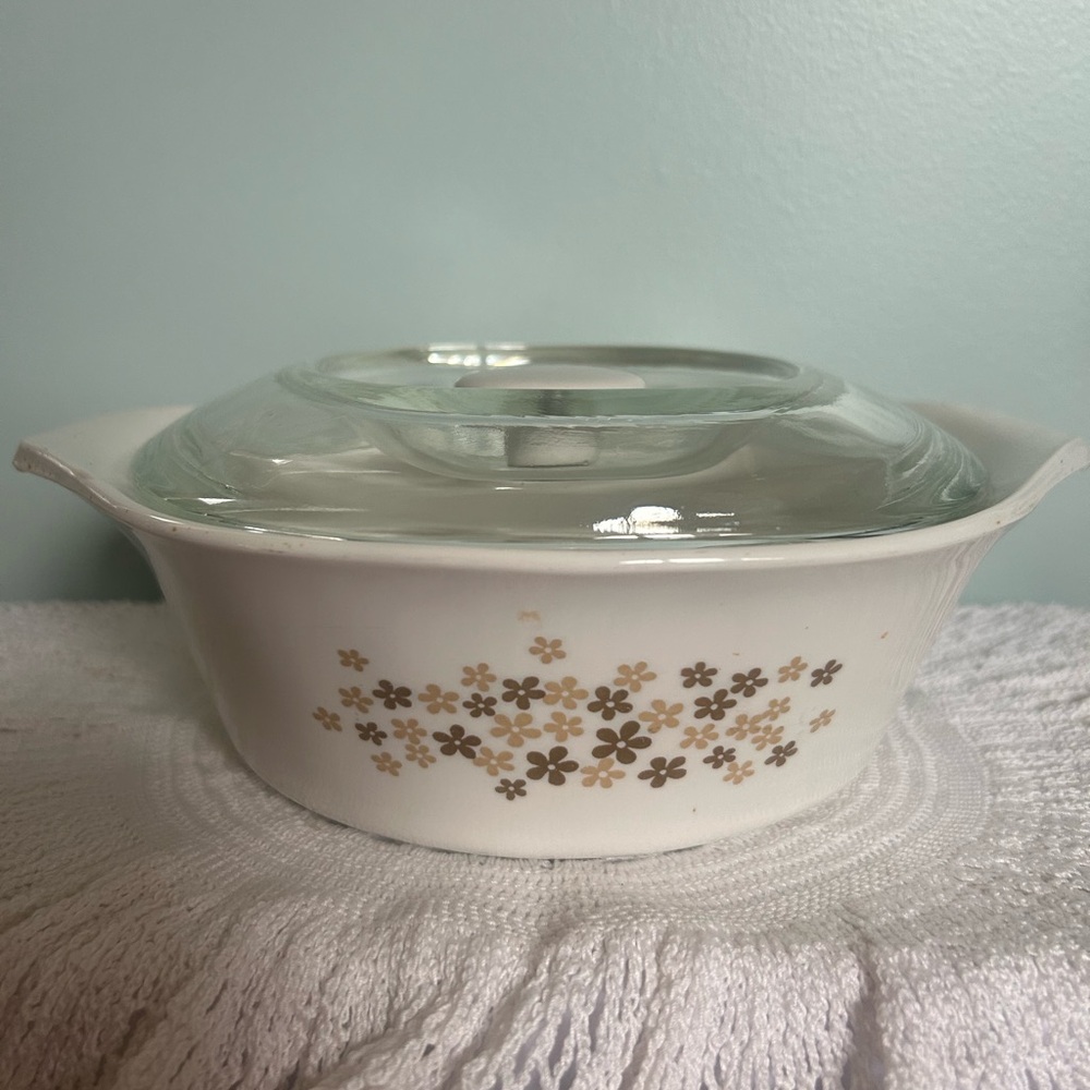 Libbey 1 Quart Saucepan/Casserole Floral Baking Dish With Lid